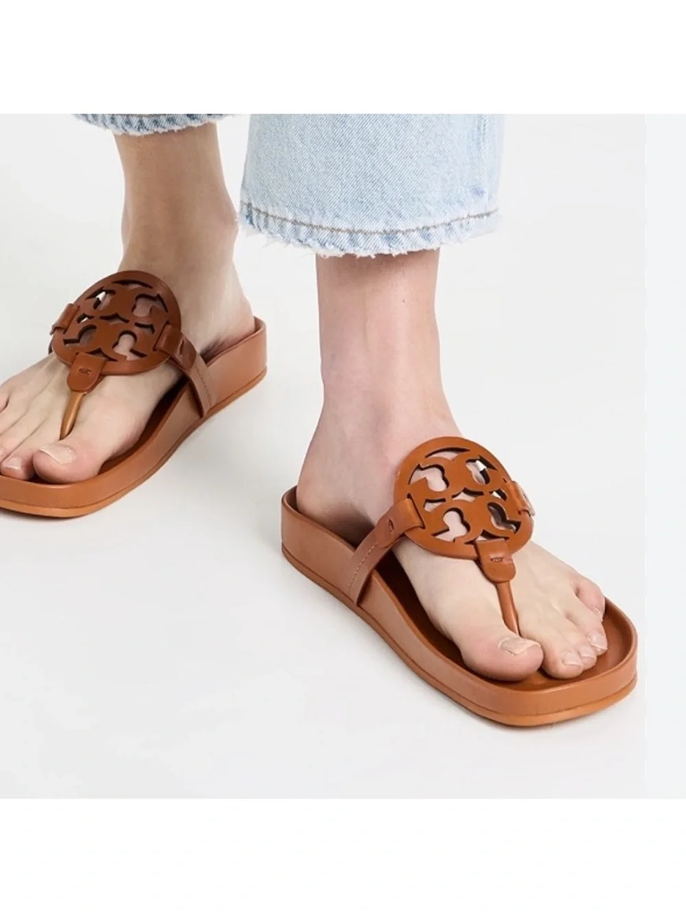Tory Burch size 7 Miller Cloud Brown Leather Logo Thong Sandals Bourbon Miele